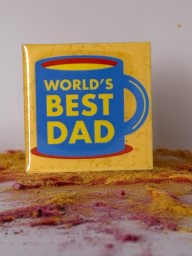 World's Best Dad Fridge Magnet | Fun Fathers Day or Birthday Gift & Kitchen Décor
