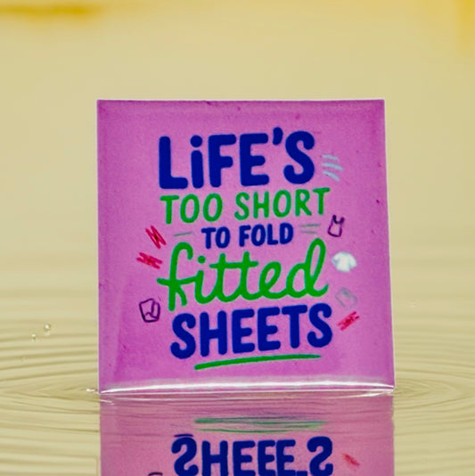 Fitted Sheets Fridge Magnet | Bright Kitchen Décor